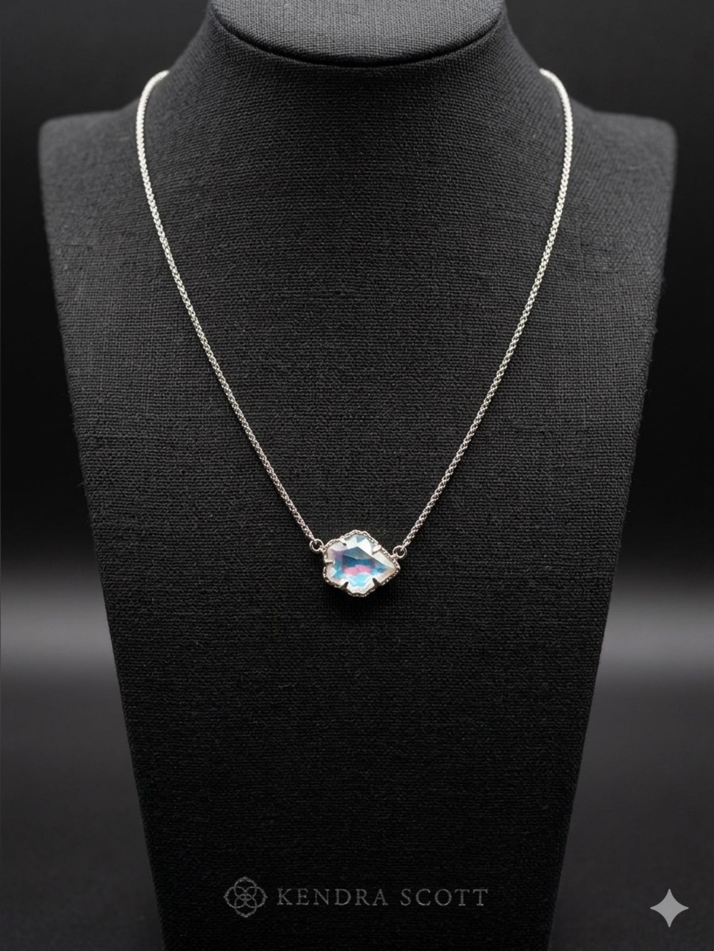 Kendra Scott Tess Silver Aurora Borealis Pendant Necklace 1931